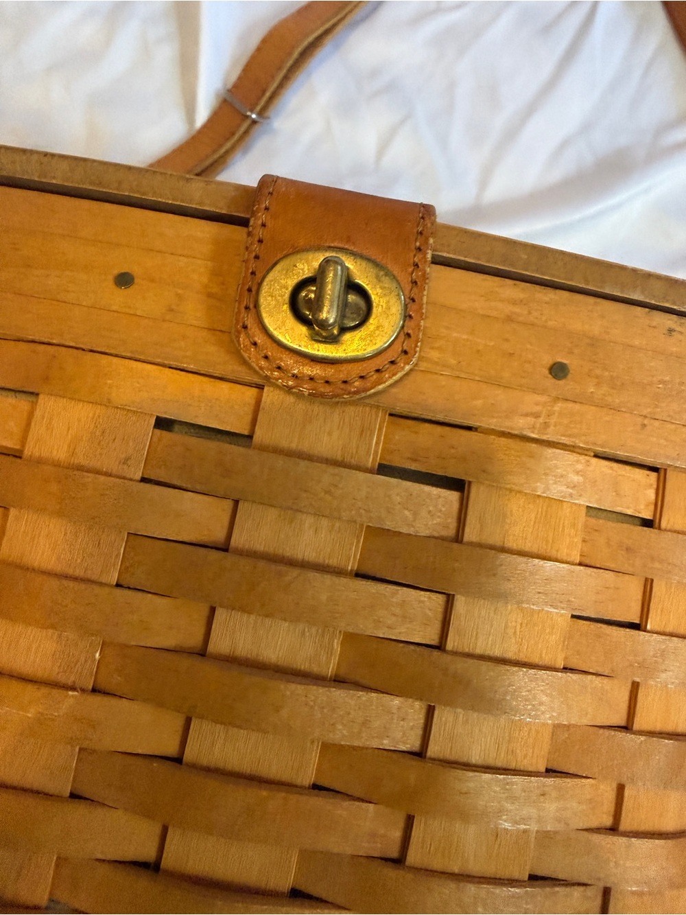 Longaberger Tan Woven Leather Crossbody with Turn-Lock - Picture 5 of 10